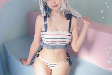 ElyEE子 Gawr Gura Swimsuit [26P-51MB]cos图片欣赏