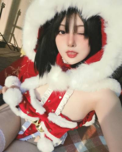 Natsuko夏夏子 图片集 圣诞雪精灵[48P1V-591MB]下载