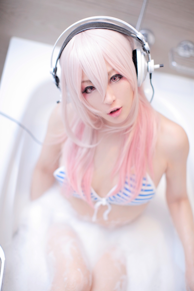 kengo(Usagi) 图片 SONICO vol.1 74519 [235P-113MB]来看看吧