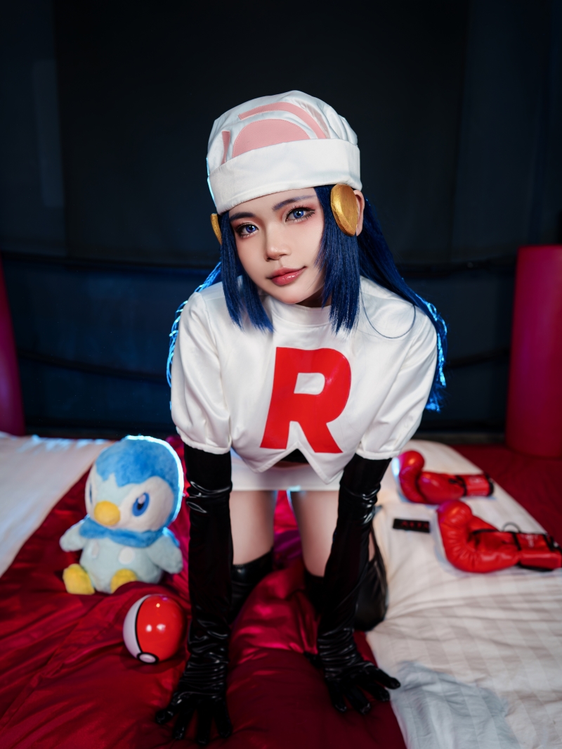 ZinieQ Dawn Pokemon in Team Rocket costume [42P20V-516MB]看起来真不错哦