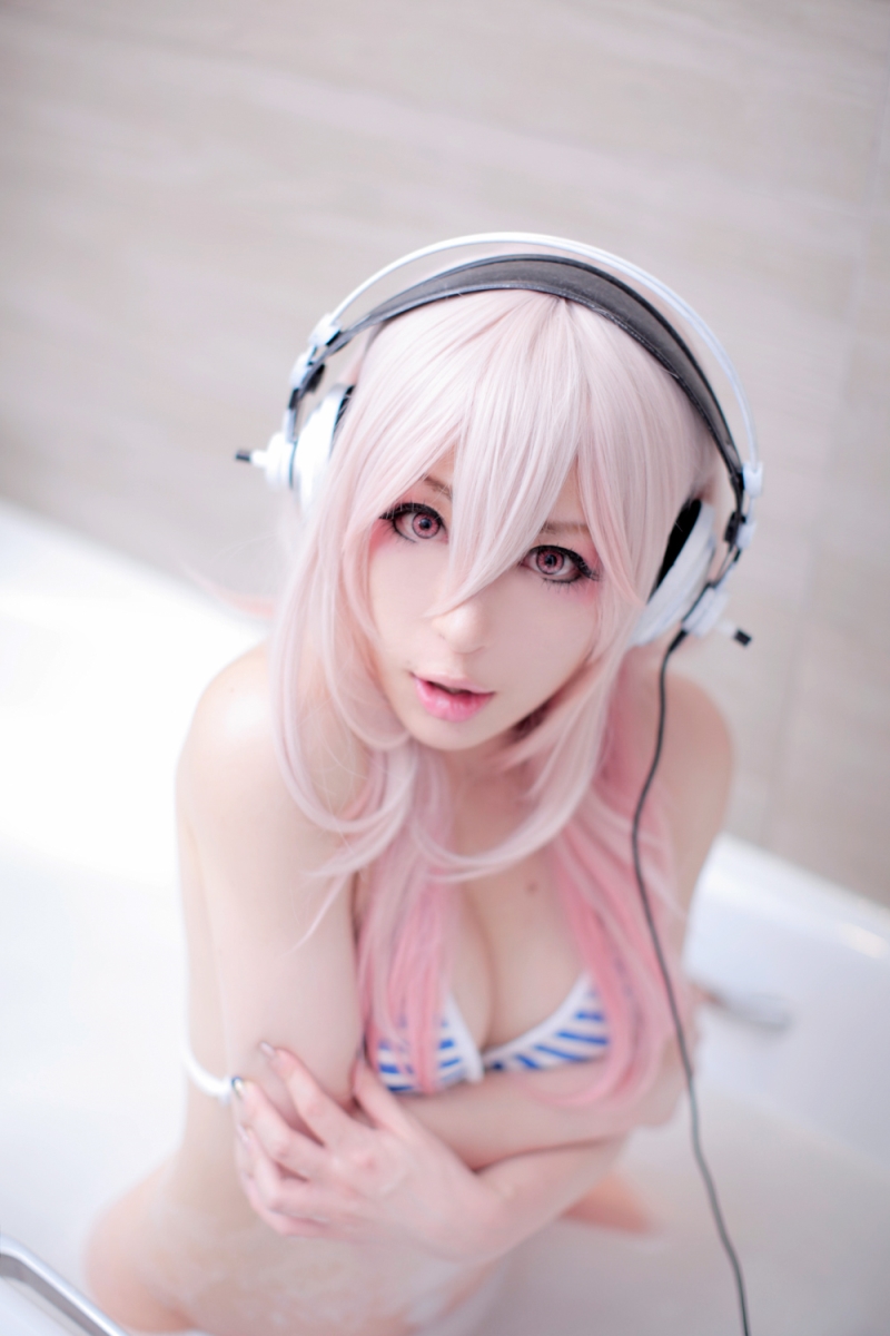 kengo(Usagi) 图片 SONICO vol.1 74519 [235P-113MB]来看看吧