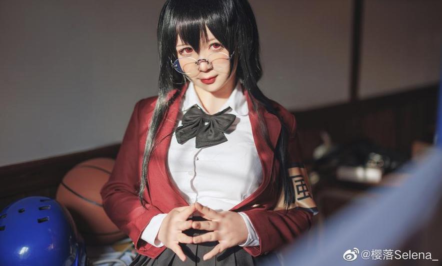 樱落酱图片包：cosplay风范再现，每个画面皆精选