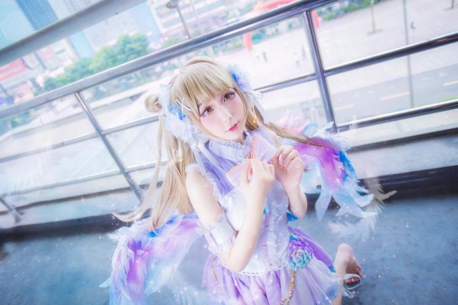 浅野菌子cosplay的照片给你想去参与的冲动