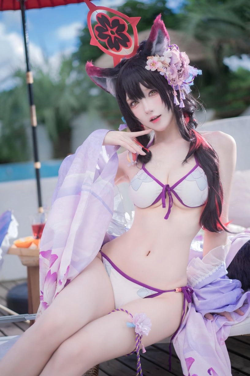 阿包也是兔娘-蔚蓝档案 狐坂若藻 水着图片集欣赏