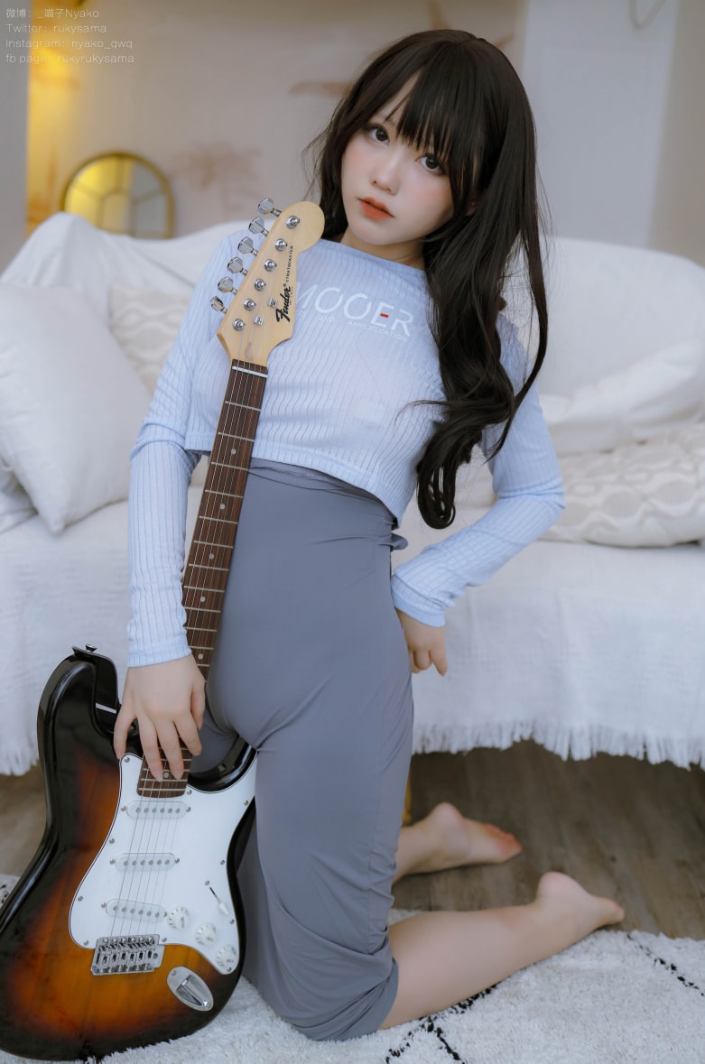 Nyako喵子-吉他妹妹连衣裙新版作品 Nyako喵子-吉他妹妹连衣裙新版作品