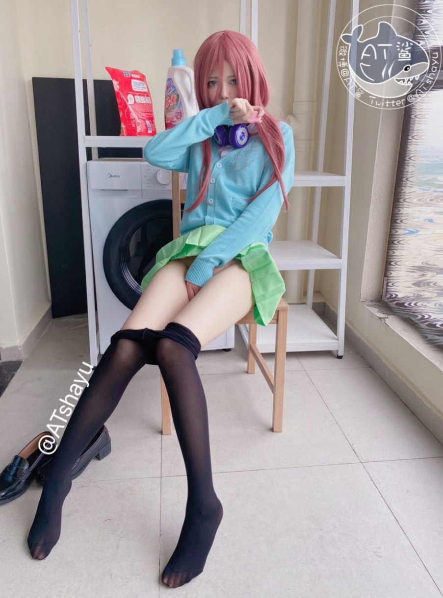 AT鲨 –-中野三玖美丽的女生图片