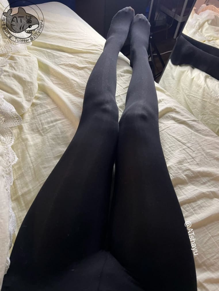 AT鲨 –-原相机质感黑裤袜收藏起来吧