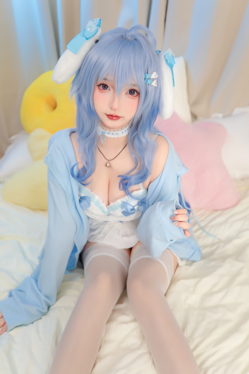 神楽坂真冬 –-甘雨降临 (原神)来看看吧