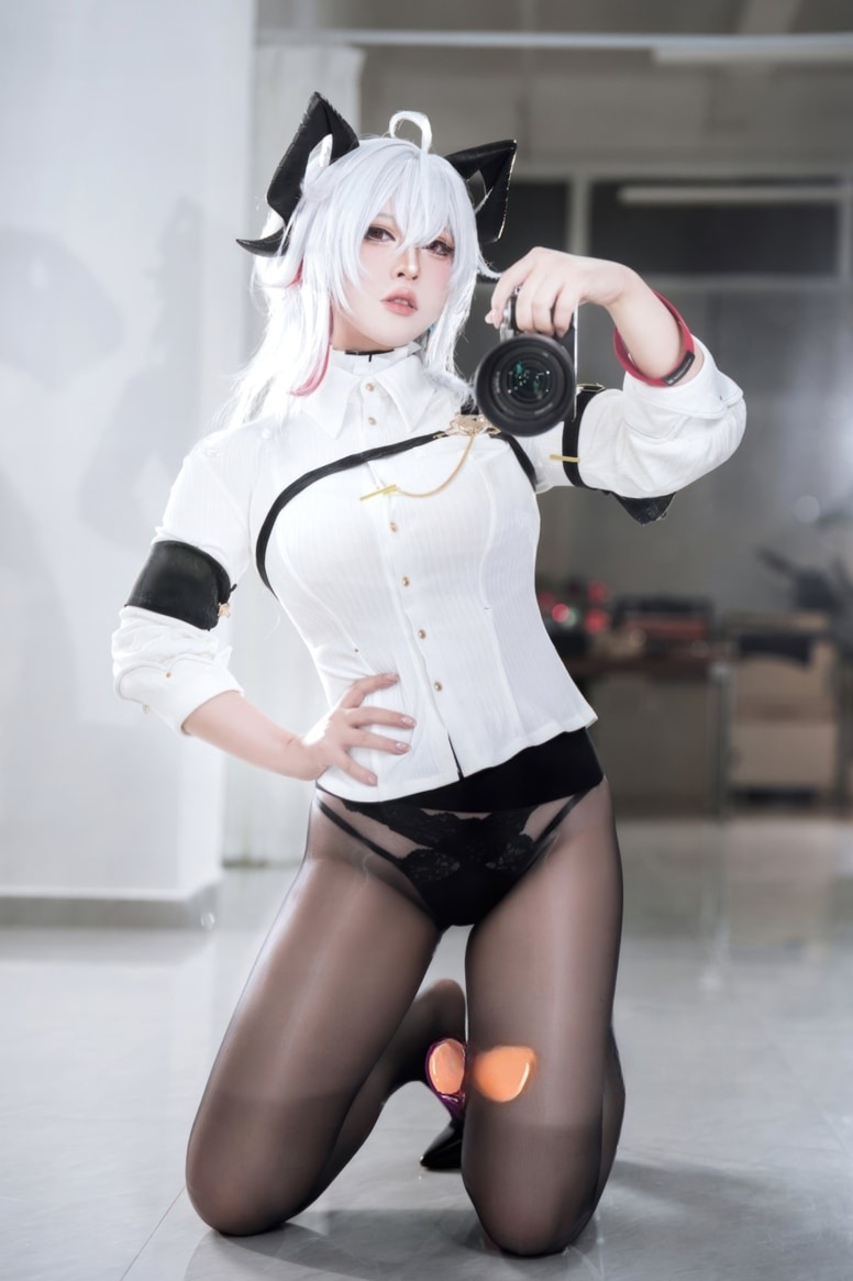 半半子-鸣潮 赞妮最新图片欣赏