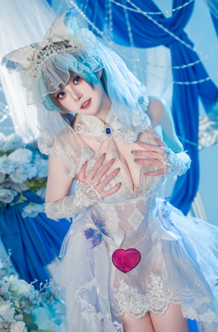 Natsuko夏夏子 –-碧蓝航线 柴郡婚纱美丽的女生图片