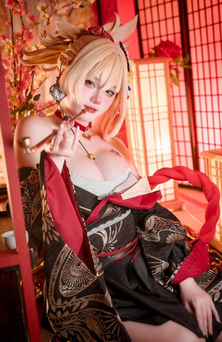Xiaoyukiko – Yoimiya Yukata微博照片 Xiaoyukiko – Yoimiya Yukata微博照片