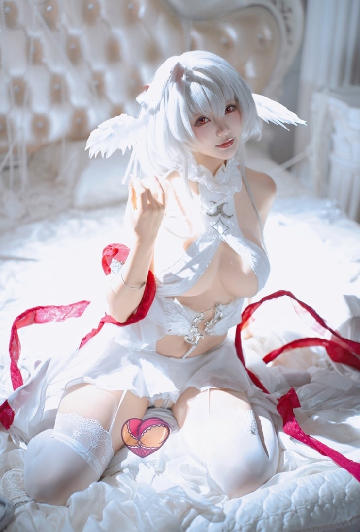 是一只熊仔吗-碧蓝航线 珍珠号·魔堡中的堕天使收藏版 是一只熊仔吗-碧蓝航线 珍珠号·魔堡中的堕天使收藏版