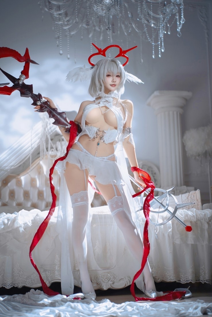 是一只熊仔吗-碧蓝航线 珍珠号·魔堡中的堕天使收藏版 是一只熊仔吗-碧蓝航线 珍珠号·魔堡中的堕天使收藏版