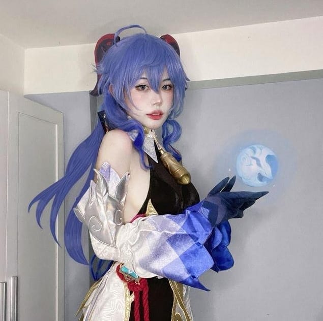 %title插图%num莫方薇：胡志明市的知名cosplay模特儿，展现多才多艺的魅力！